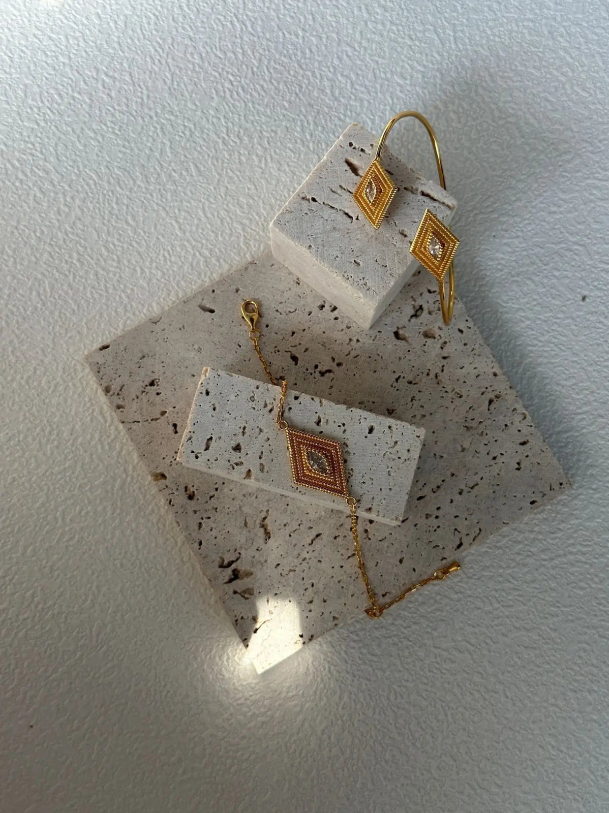 {{product_title}} - {{product_type}} | handmade {{collection}} | Lumipura